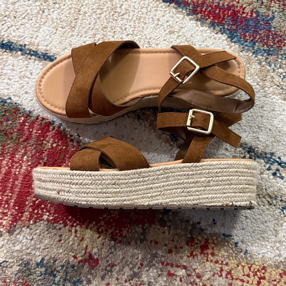 American Eagle Wedge Espadrille Sandals - Picture 7 of 10